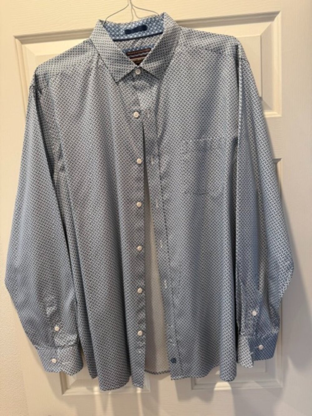 Men's shirt